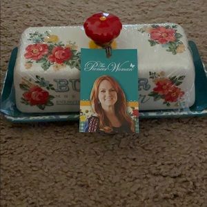 The Pioneer Woman Butter Dish